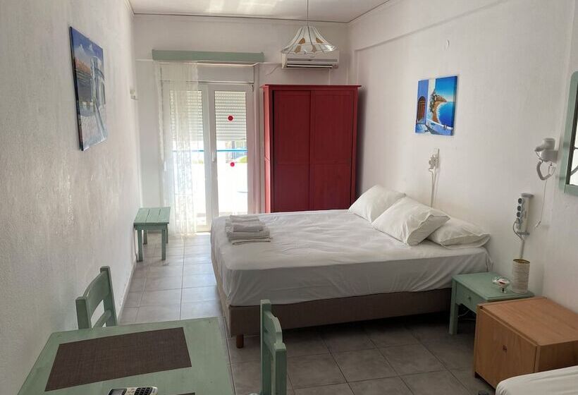 Annoula Studios And Apartments