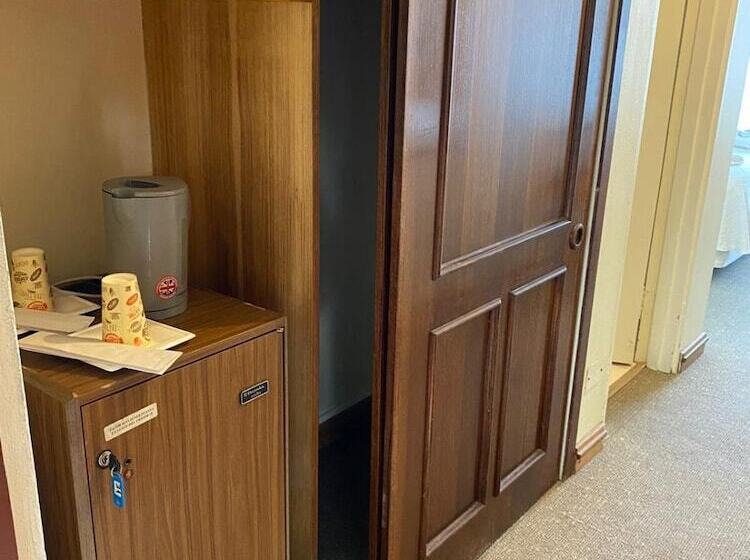 تختخواب و صبحانه Villa Del Rio Express