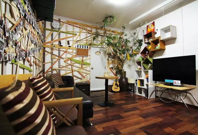 Hostelli Banana Backpackers