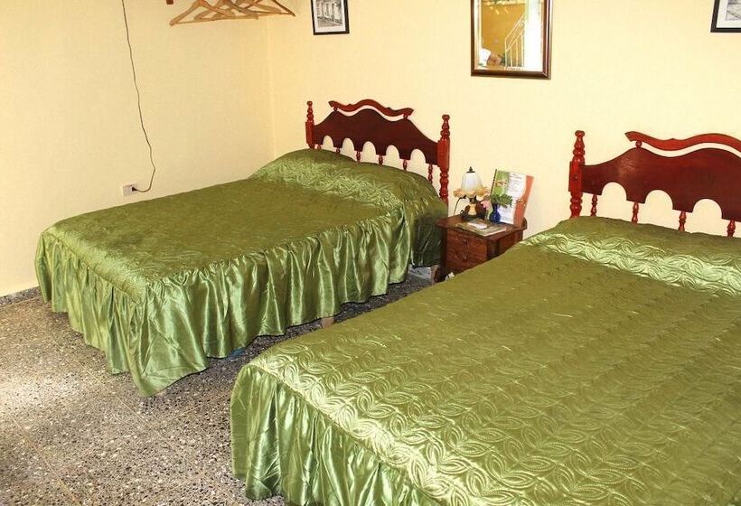 Hostal Teresa Ponce
