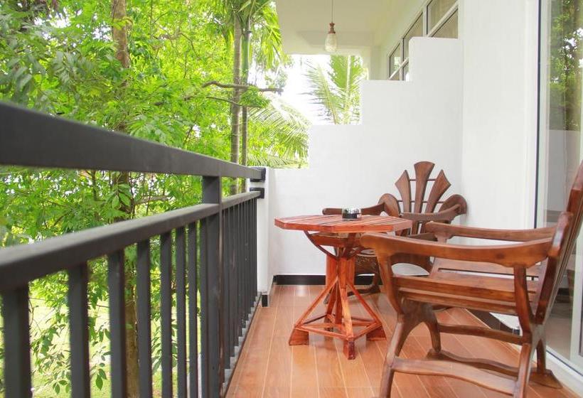 호텔 Vestal Wood Palace