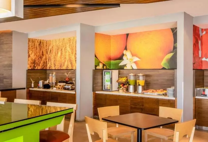 ホテル Fairfield Inn & Suites By Marriott Mexico City Vallejo
