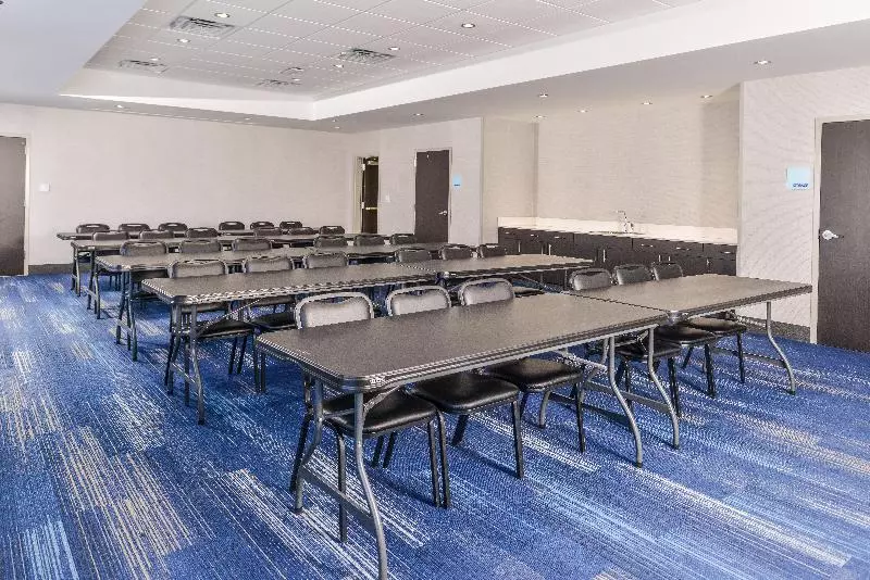 ホテル Holiday Inn Express & Suites   Kansas City   Lee S Summit, An Ihg