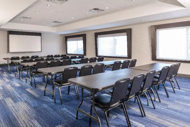 ホテル Holiday Inn Express & Suites   Kansas City   Lee S Summit, An Ihg