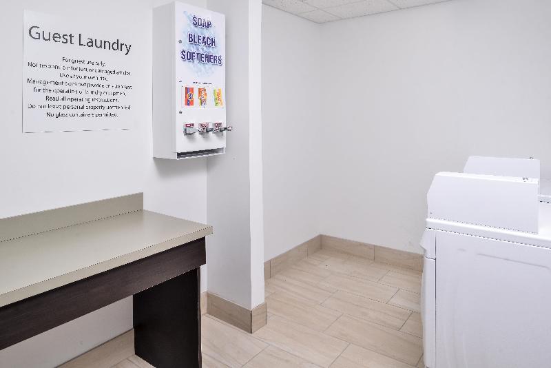 فندق Holiday Inn Express & Suites   Kansas City   Lee S Summit, An Ihg