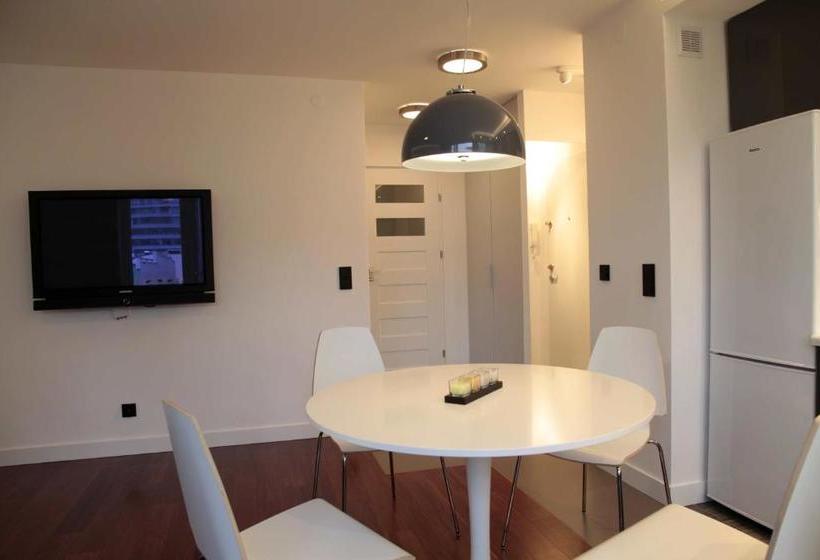 ホテル Key Apartments