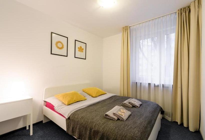 ホテル Key Apartments