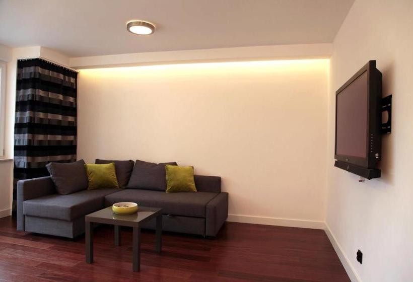 ホテル Key Apartments