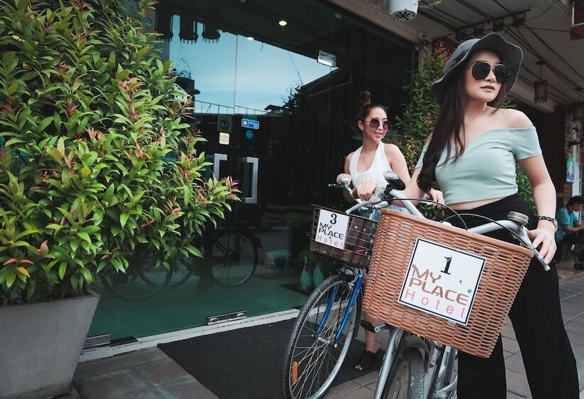 בית מלון כפרי My Place @ Surat