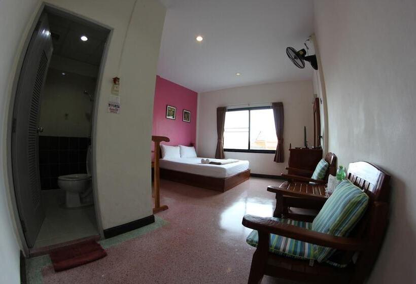 בית מלון כפרי My Place @ Surat