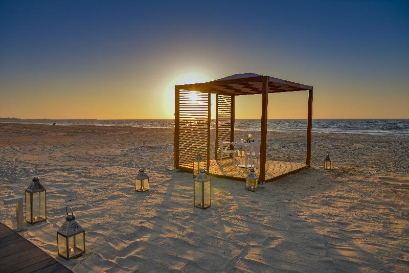 هتل The Oberoi Beach Resort, Al Zorah