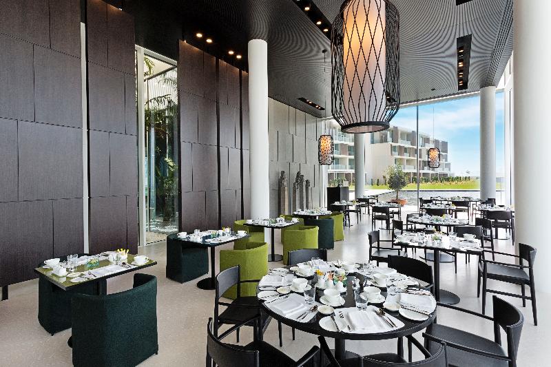 هتل The Oberoi Beach Resort, Al Zorah