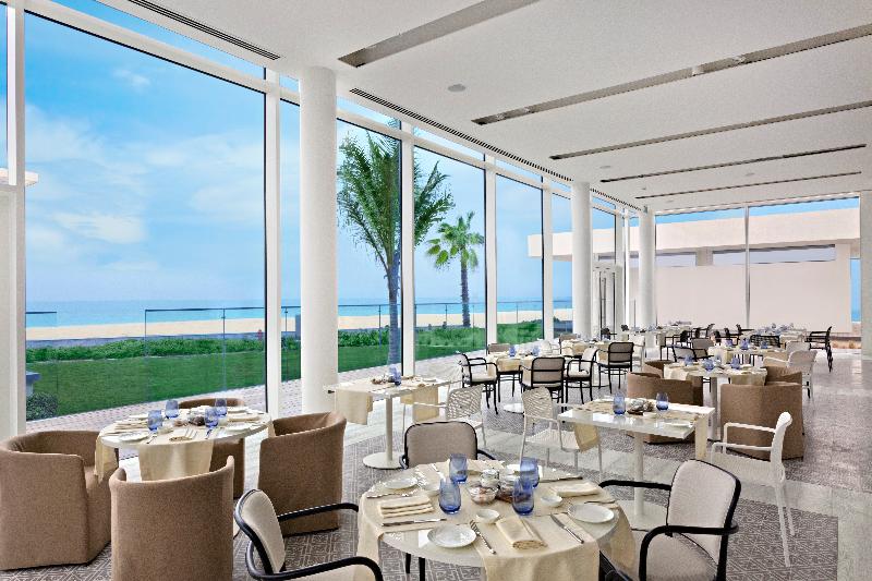 هتل The Oberoi Beach Resort, Al Zorah