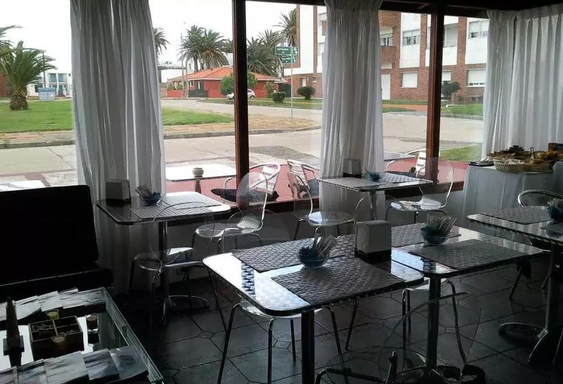 هتل The Smalleast