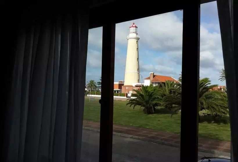 هتل The Smalleast