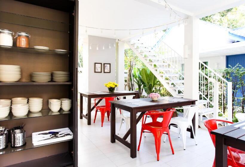 בית מלון כפרי Zeaza Bungalow