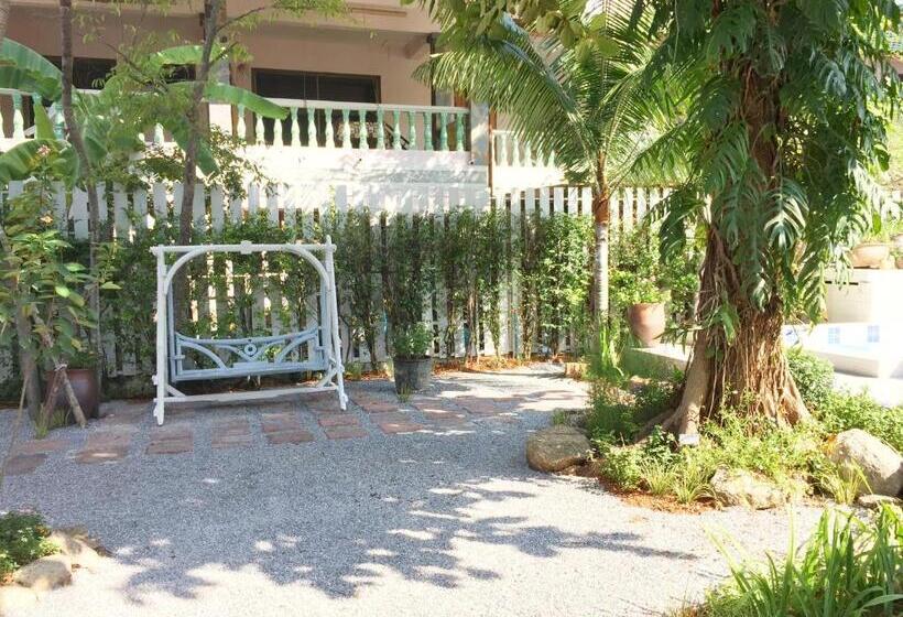 בית מלון כפרי Zeaza Bungalow