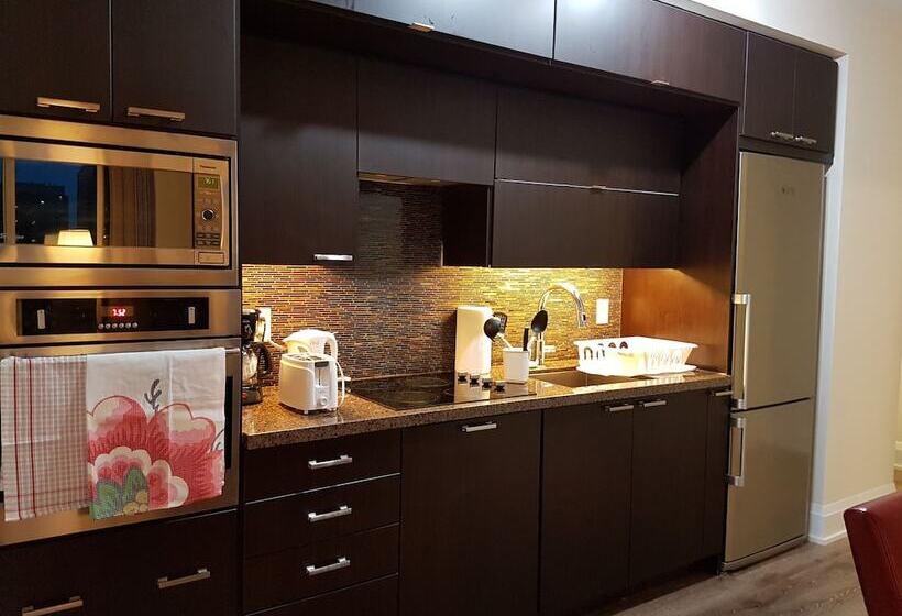 Kashaneh At Harrison Garden