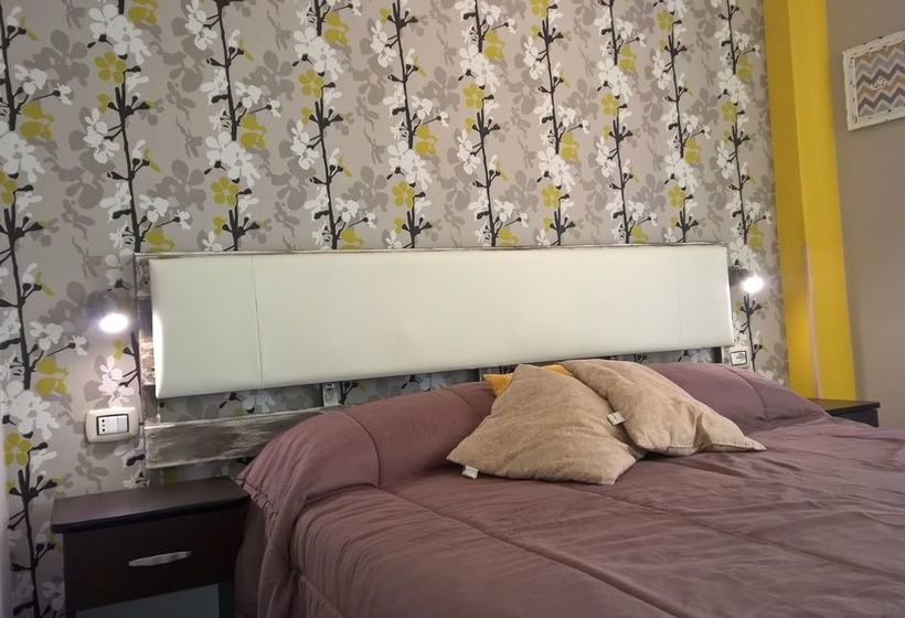 פנסיון Pompei Boutique Inn