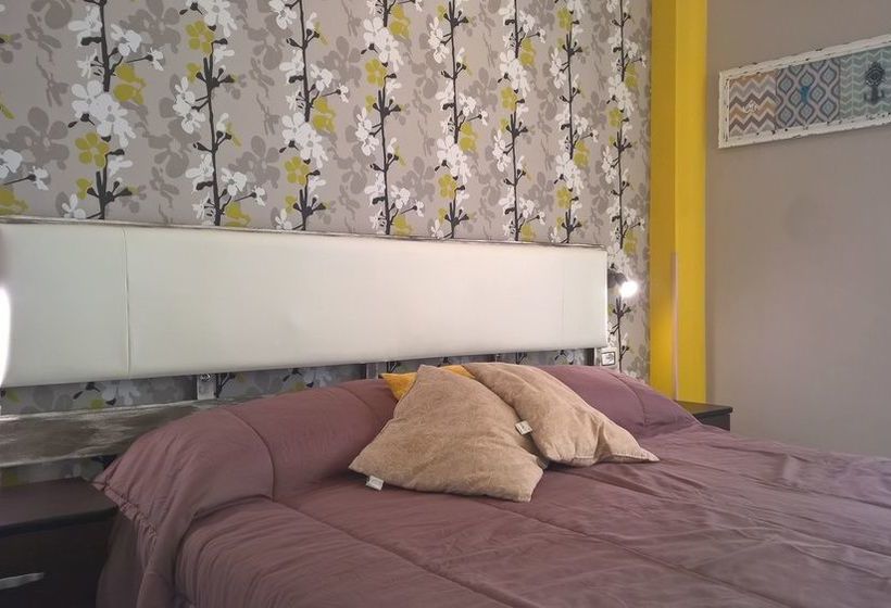 פנסיון Pompei Boutique Inn