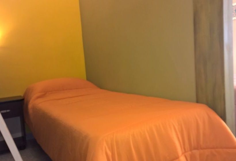 פנסיון Pompei Boutique Inn