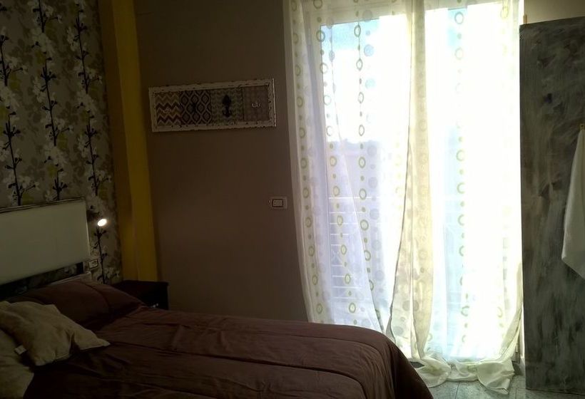 פנסיון Pompei Boutique Inn