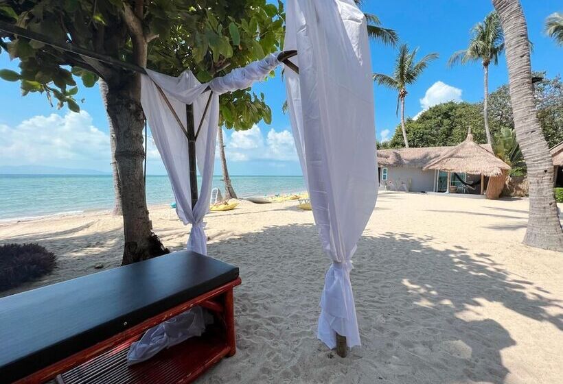 リゾートホテル Sea Love Beach Bar & Bungalows