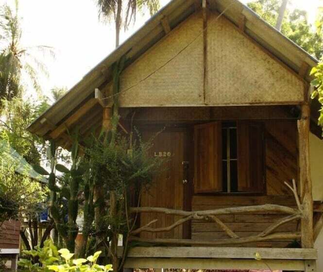 リゾートホテル Sea Love Beach Bar & Bungalows