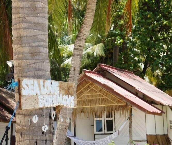 リゾートホテル Sea Love Beach Bar & Bungalows