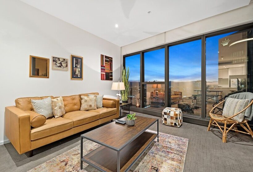 Sanctuary Apartments Prima Pearl