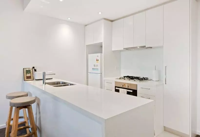 Sanctuary Apartments   Prima Pearl