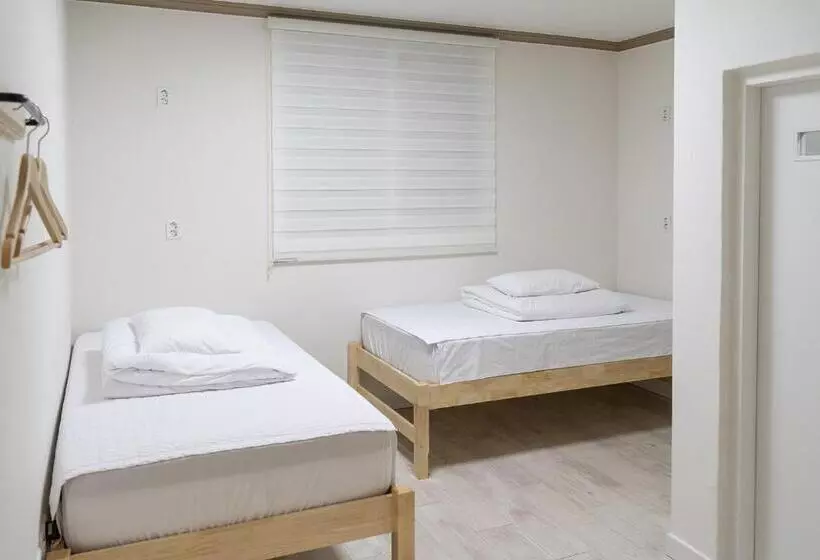 هاستل Hwarang Guesthouse
