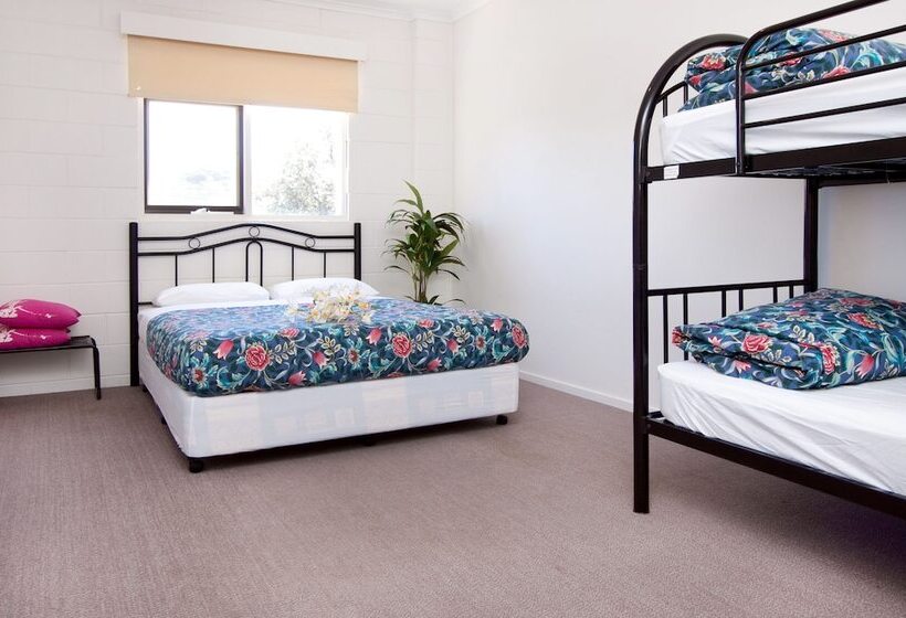 Bayplay Beach Accommodation 2 Locations