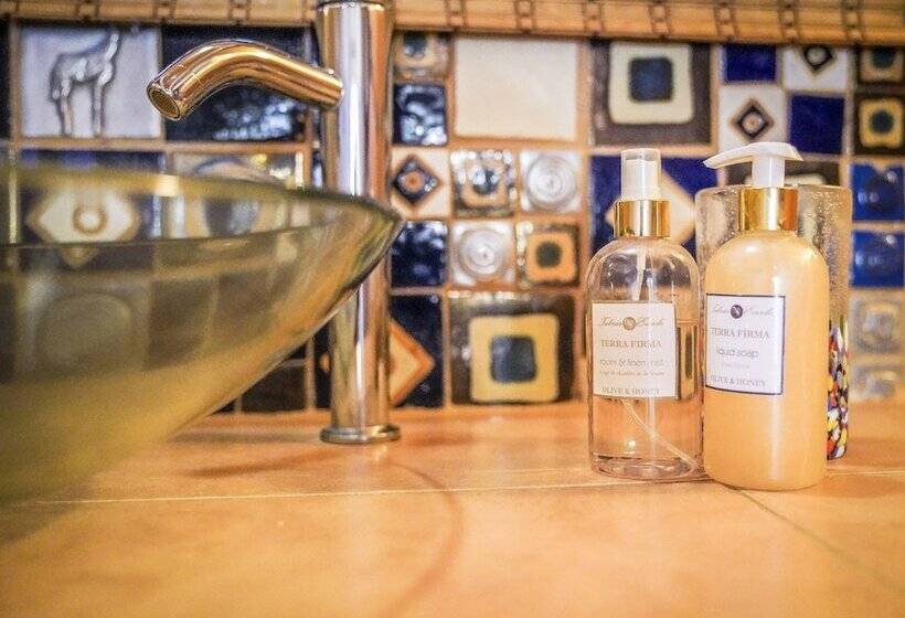 تختخواب و صبحانه Casa Kadiki