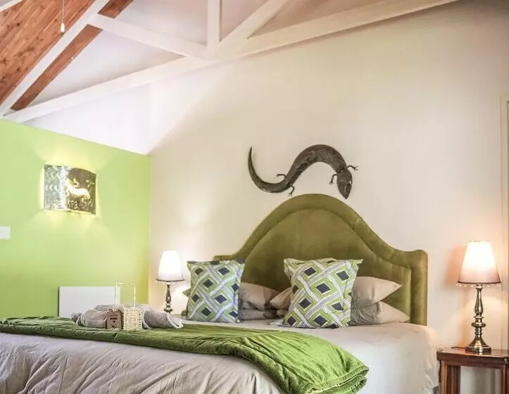 تختخواب و صبحانه Casa Kadiki