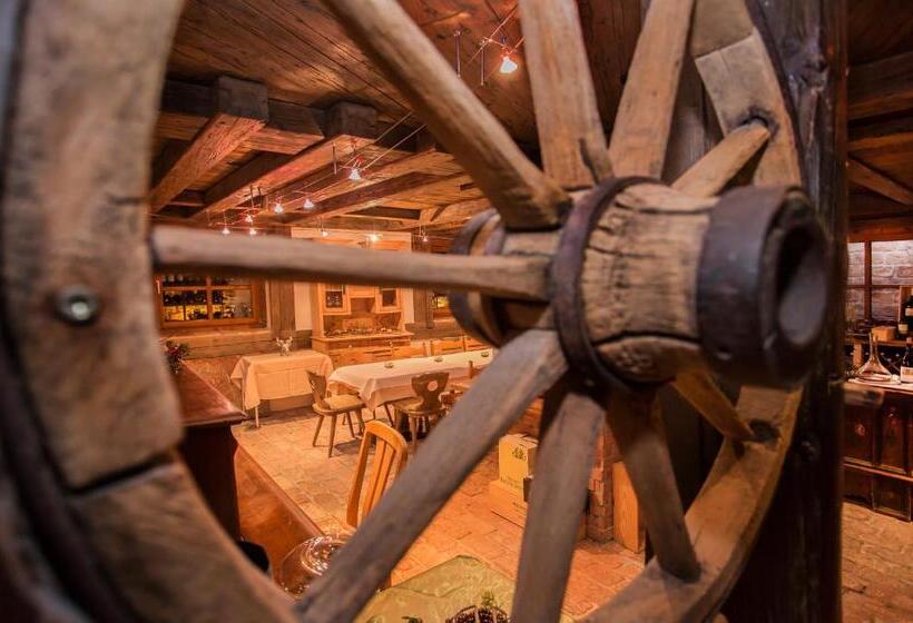 ホテル & Art Kristiana