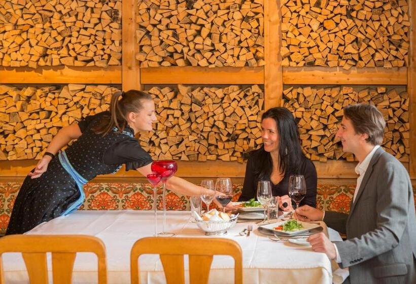 ホテル & Art Kristiana