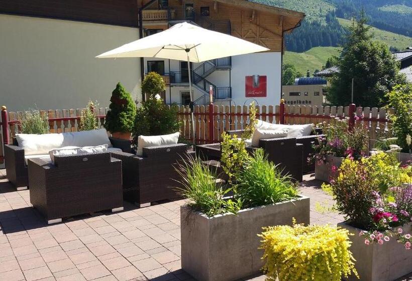 ホテル & Art Kristiana