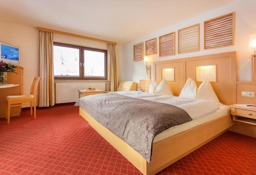 ホテル & Art Kristiana