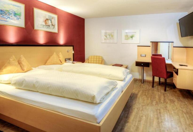 ホテル & Art Kristiana