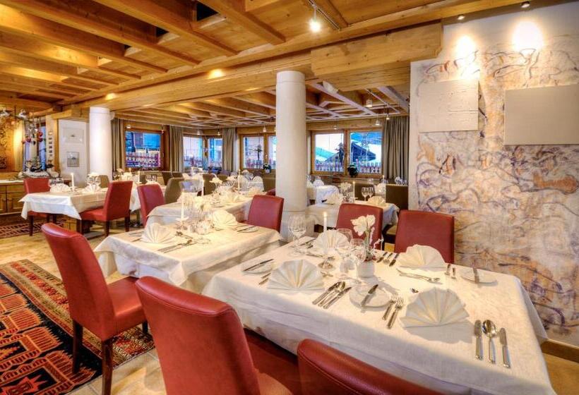 ホテル & Art Kristiana