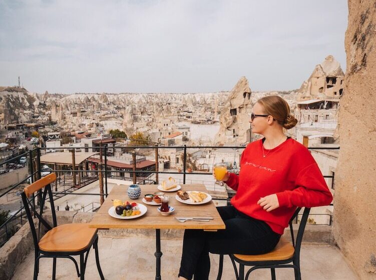 فندق Artemis Cave Suites & Spa Adults Only