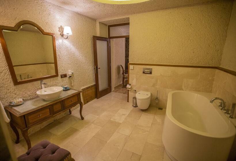 فندق Artemis Cave Suites & Spa Adults Only