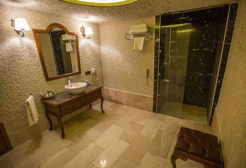 فندق Artemis Cave Suites & Spa Adults Only