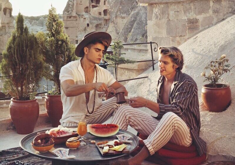 فندق Artemis Cave Suites & Spa Adults Only