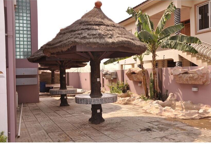 בית מלון כפרי Downtown