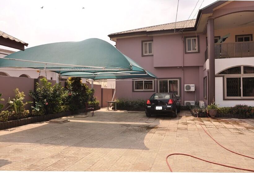 בית מלון כפרי Downtown