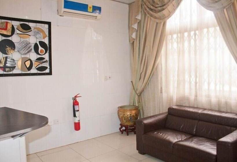 בית מלון כפרי Downtown