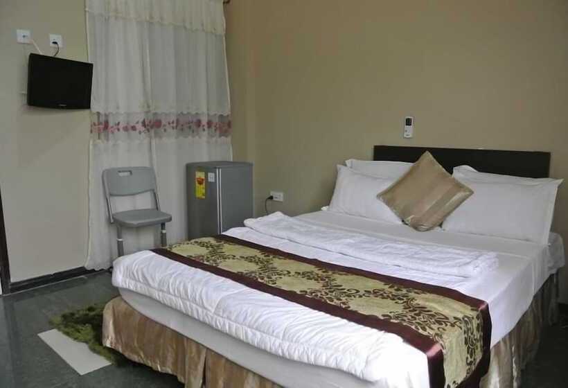 בית מלון כפרי Downtown