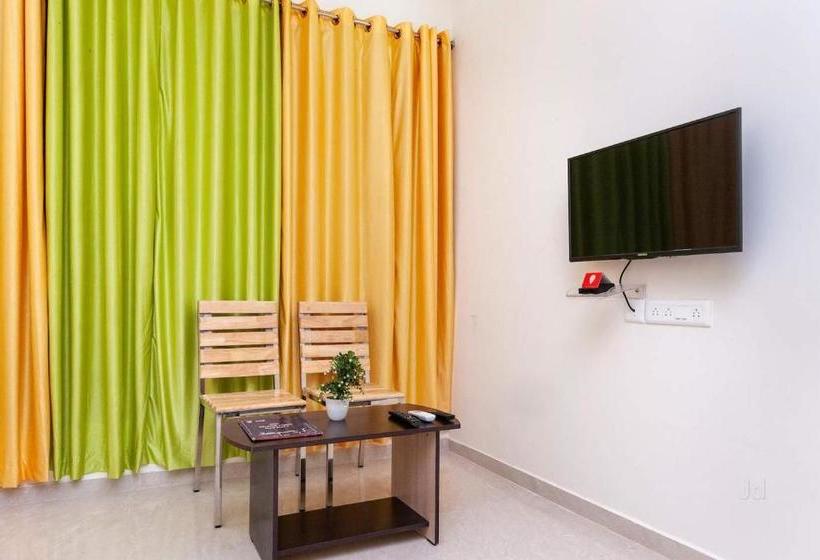 ホテル Greentree Service Apartment Abdulaziz Street